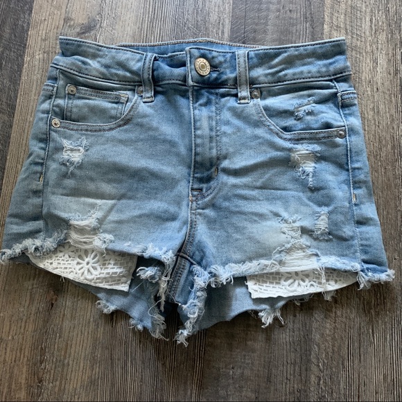 American Eagle | Hi Rise Shortie w/ Lace Pockets